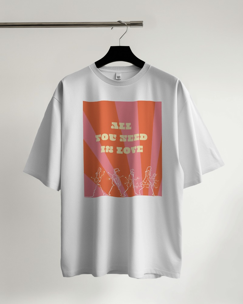 All You Need Is Love 1 - Oversized Tshirt